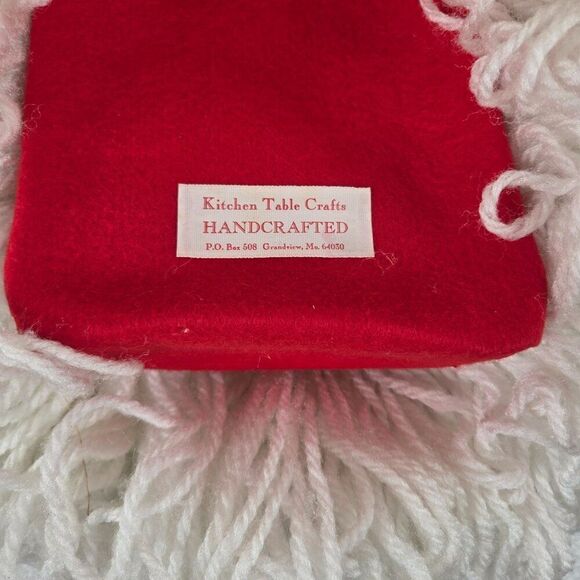 Handcrafted Santa Claus Yarn Face Decoration Kitchen Table Crafts - Picture 5 of 6